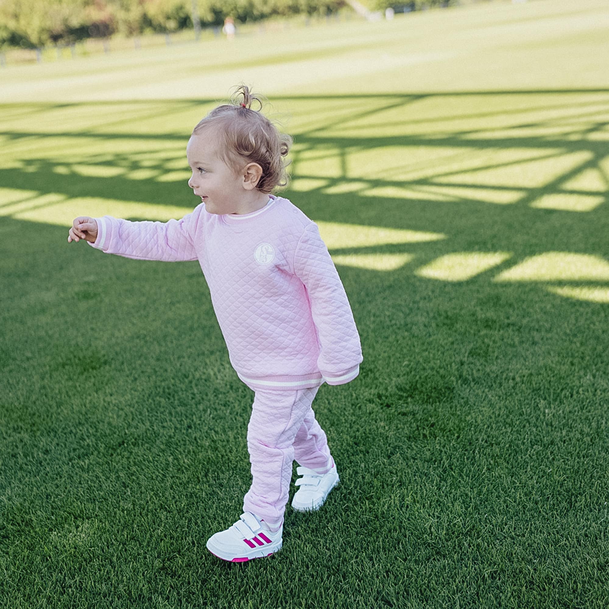 Sweatshirt Baby rosa Model